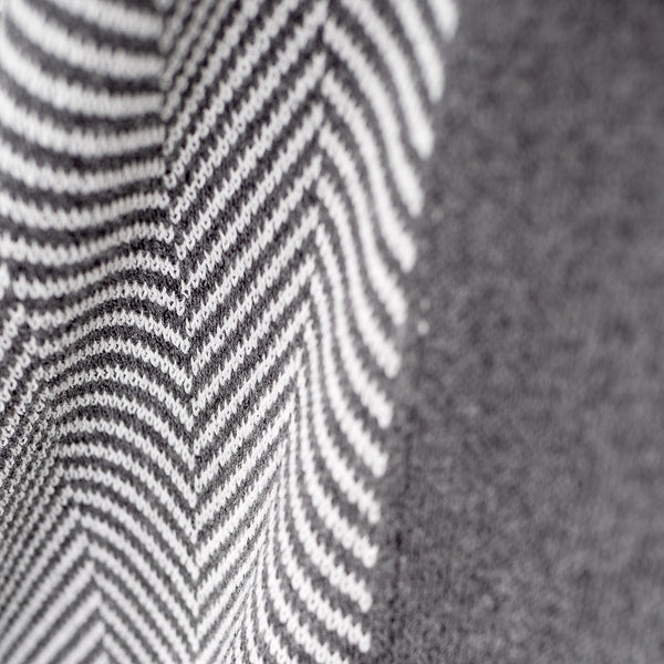 Bank Sierdeken - Gebreid Visgraat Grijs Fabric Close-up Image