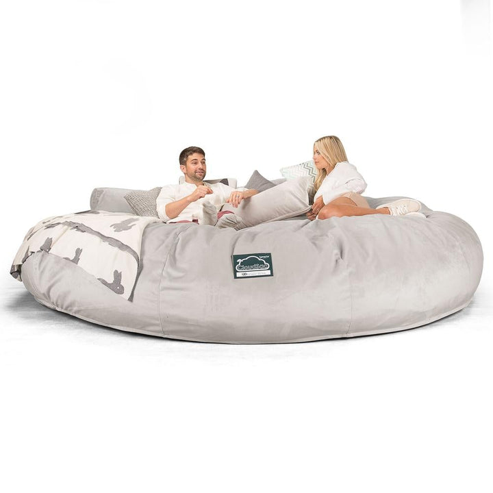 LOUNGE PUG, CloudSac 5000 XXXXXL, Een Titanic Zitzak Bank met Vezel-latex Vlokvulling, Fluweel Zilver